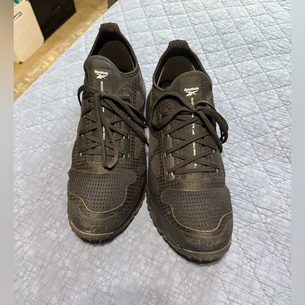 Men’s Reebok steel toe shoes Size 11.5